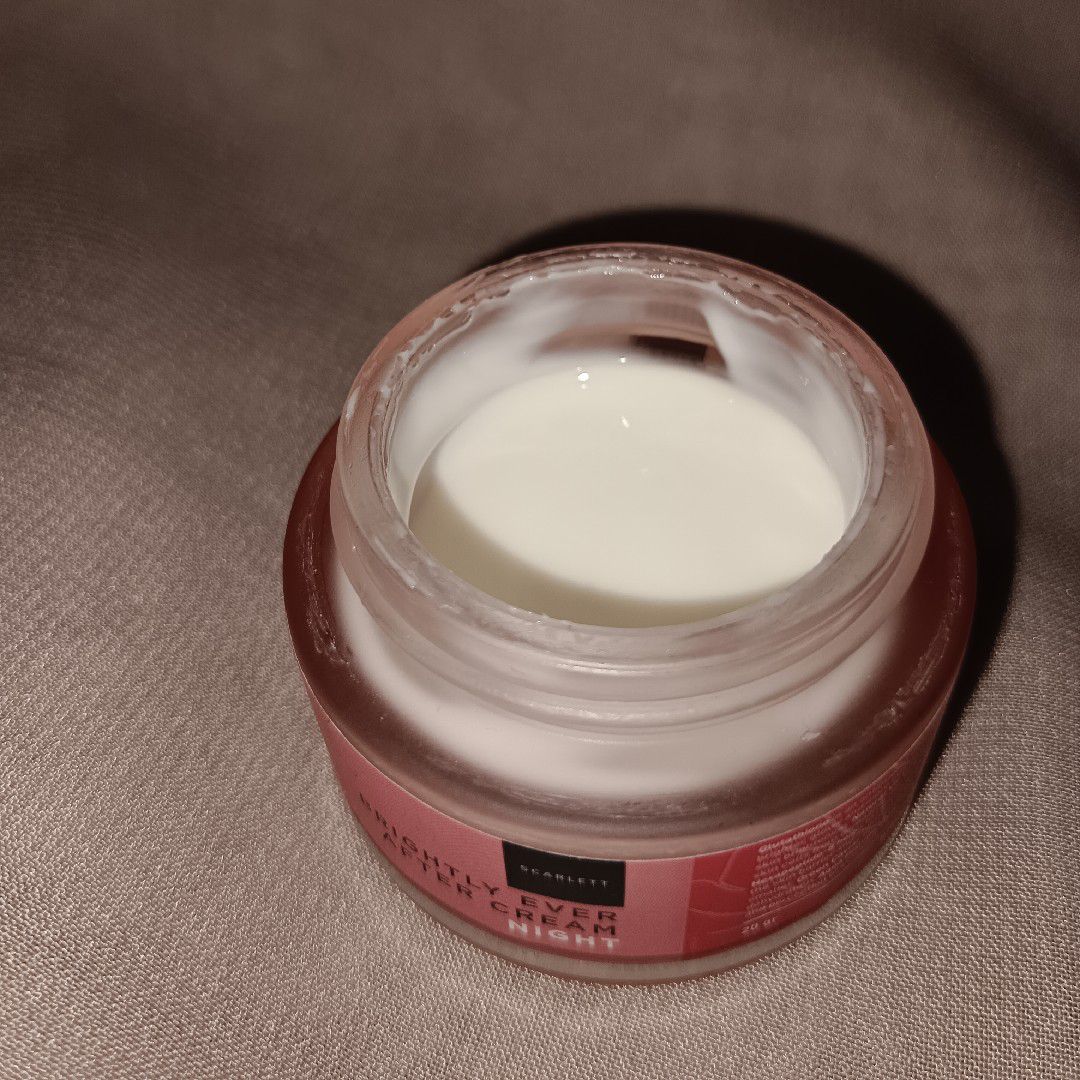 Scarlett Brightly Ever After Night Cream Beauty Review