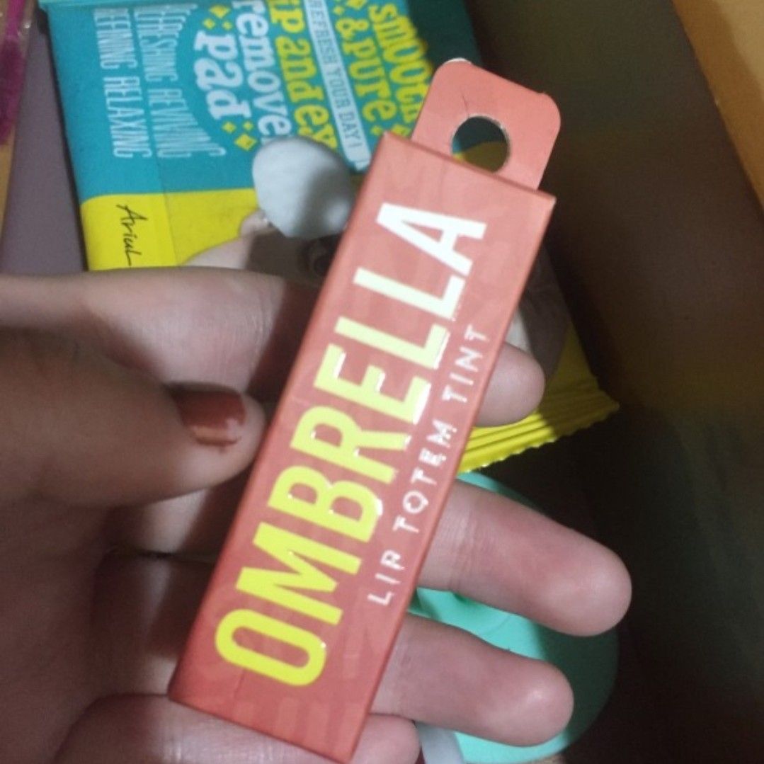 Somethinc Ombrella Lip Totem Tint imgfdn-1eb10eec-de0b-4b5f-92f3-fc2b6e7969b4-2540354 1