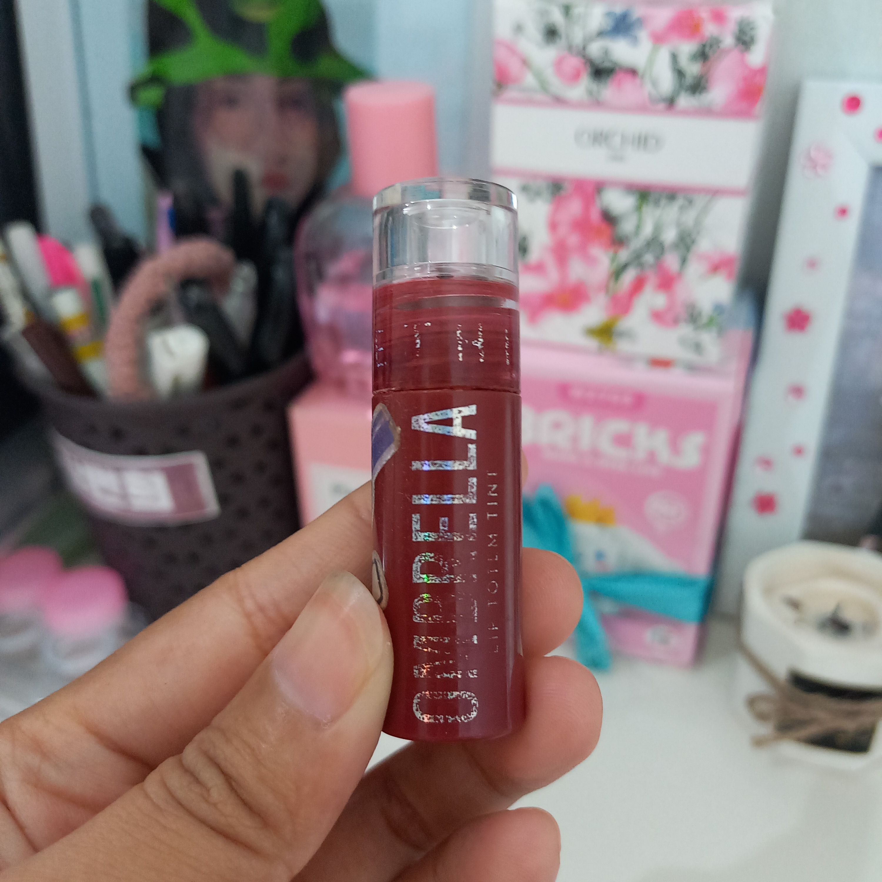 Somethinc Ombrella Lip Totem Tint imgfdn-6d8dcba8-35d0-4d56-b0b4-ab75bbba85dd-2503303 1