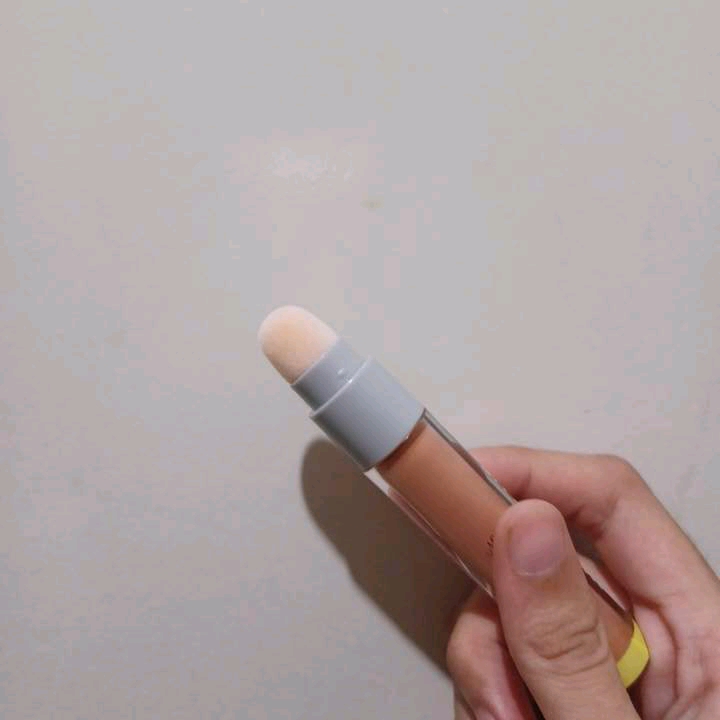 Somethinc Wake Me Up HD Blur High Coverage Concealer  imgfdn-4d19a560-c5bd-484c-919a-f93c4fd9a298-2561388 2