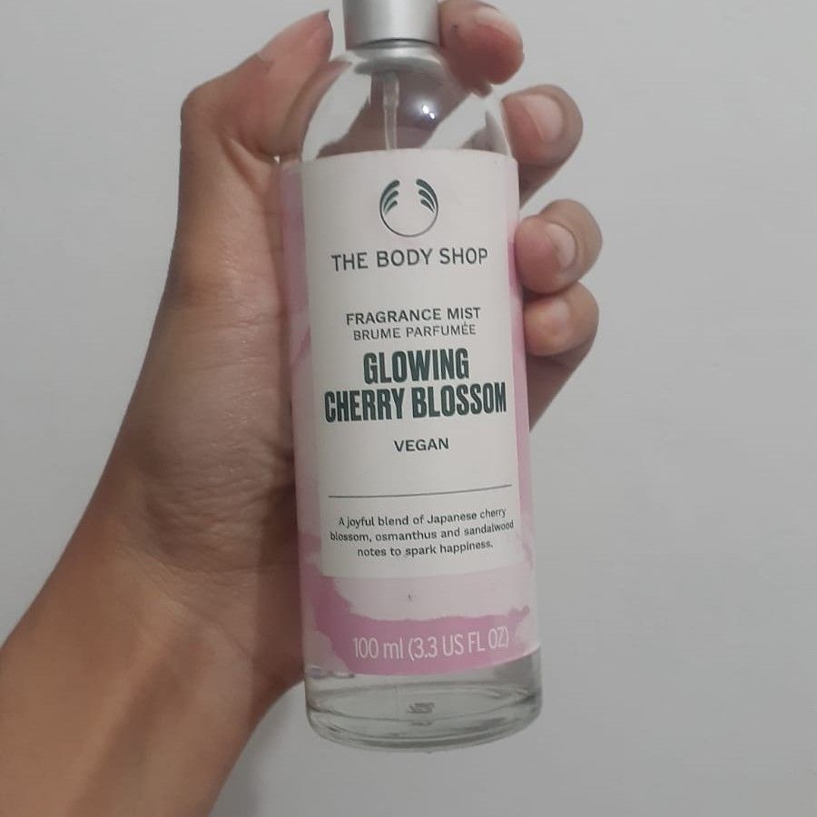 The Body Shop Glowing Cherry Blossom Body Mist Fragrance  imgfdn-a82d81d4-e2b9-4c92-84c8-72fa4b9eaa5f-2486182 1