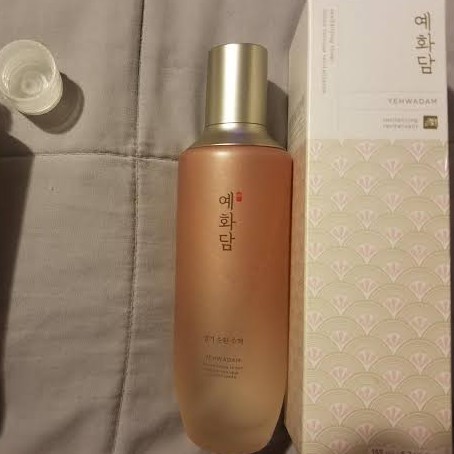 The Face Shop Yehwadam Revitalizing Serum imgfdn-48e93975-30d1-414b-9dd7-0451247a45c6-2226773 2