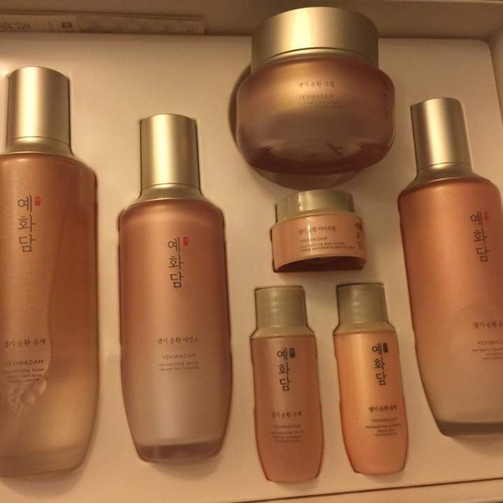 The Face Shop Yehwadam Revitalizing Serum imgfdn-aaa51998-791d-4e68-a85e-6e1a142c7470-2226773 1