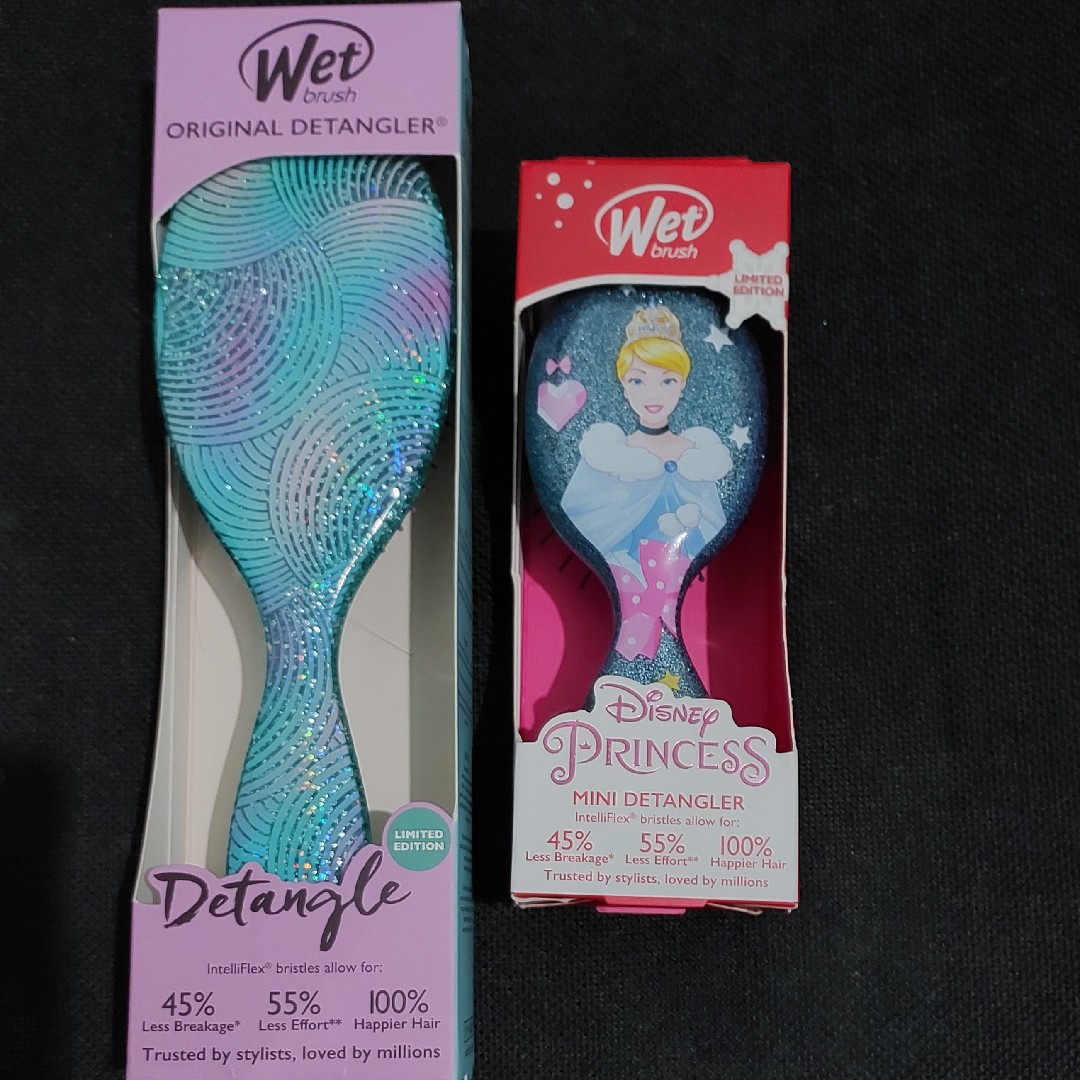 The Wet Brush Mini Detangler Disney Princess imgfdn-4cbd4317-b18e-43b9-86cc-cea3051d743f-2677720 1