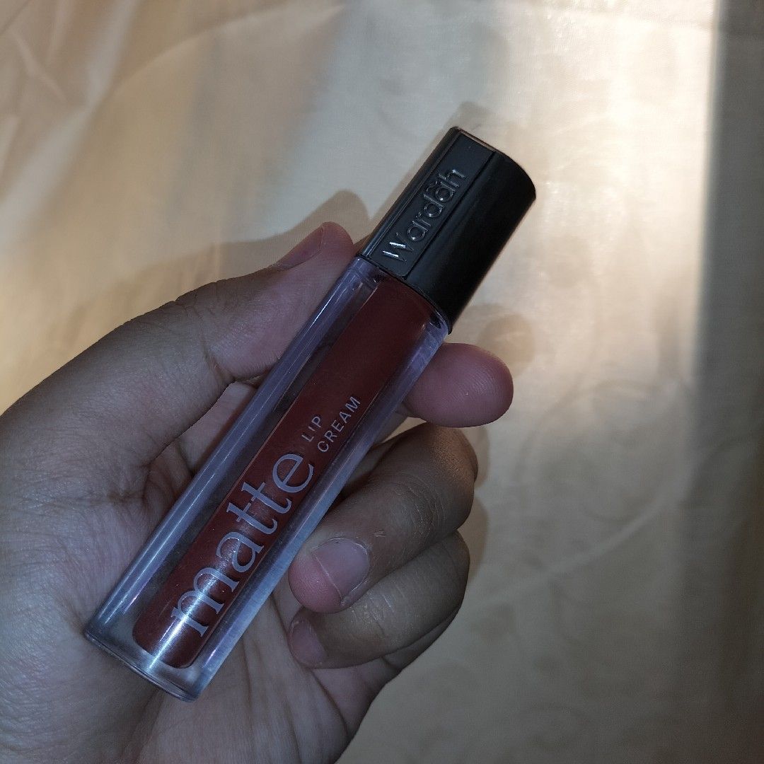 Wardah Exclusive Matte Lip Cream imgfdn-00adcffe-e13b-44c0-974c-395c804820c7-2521181 1