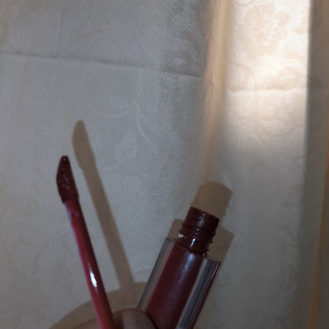 Wardah Exclusive Matte Lip Cream imgfdn-7b0c5a4c-2790-4328-a818-be90c7c8b398-2521181 2