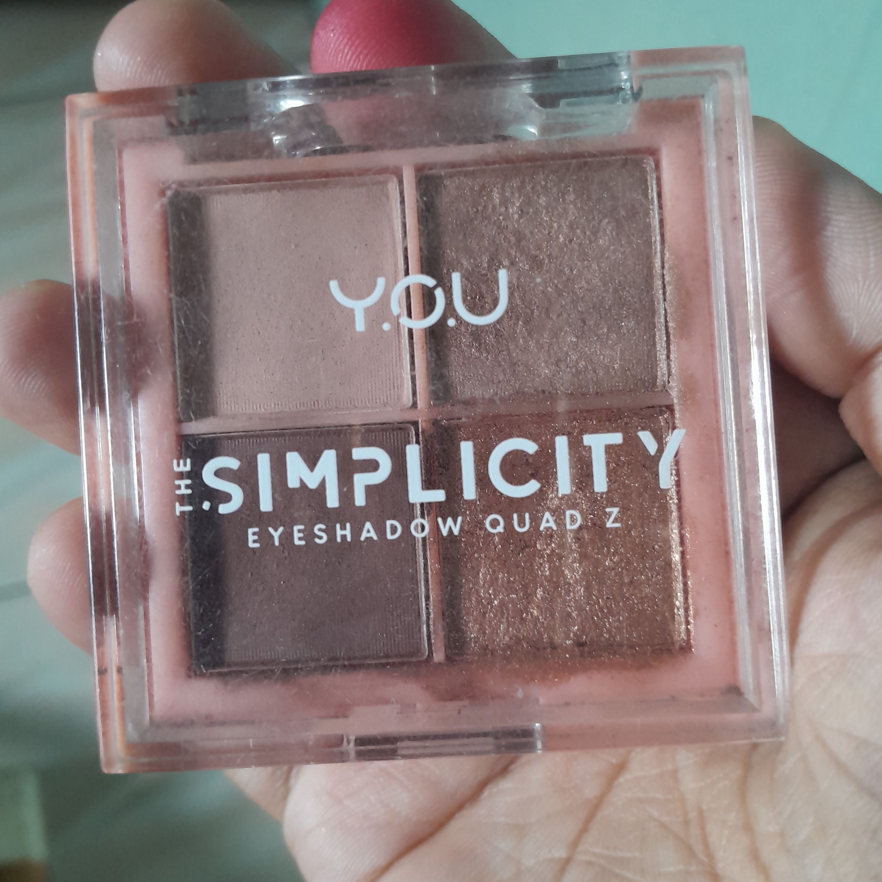 YOU Beauty Simplicity Eyeshadow Quad imgfdn-cec8bd3b-0f46-471a-ae63-b326fad1b270-2445108 1