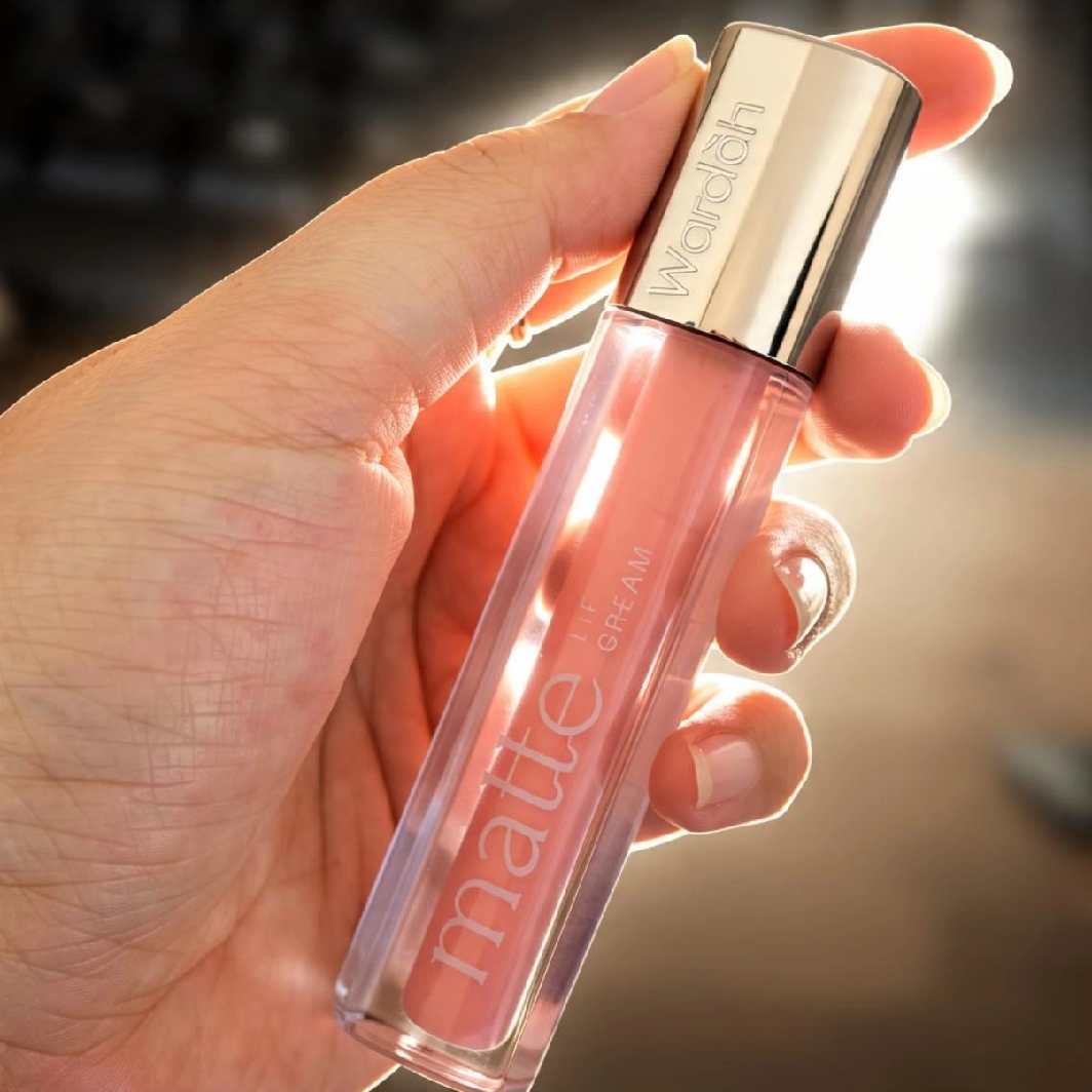 Exclusive Matte Lip Cream - 03 See You Latte imgfdn-01085cf5-9d6c-4622-9029-fe5472db950a