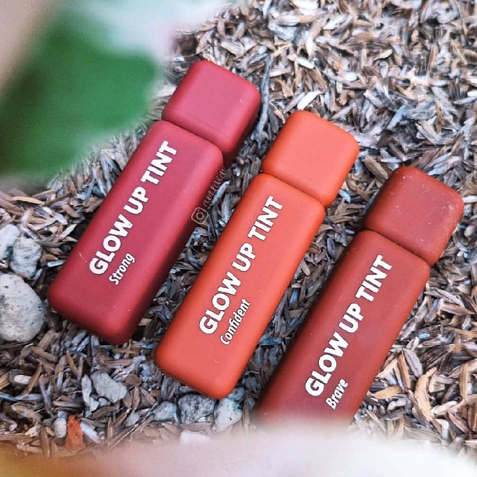 Glow Up Tint - Strong imgfdn-c133a538-4c3b-4ac0-bdee-477aff0dbf71