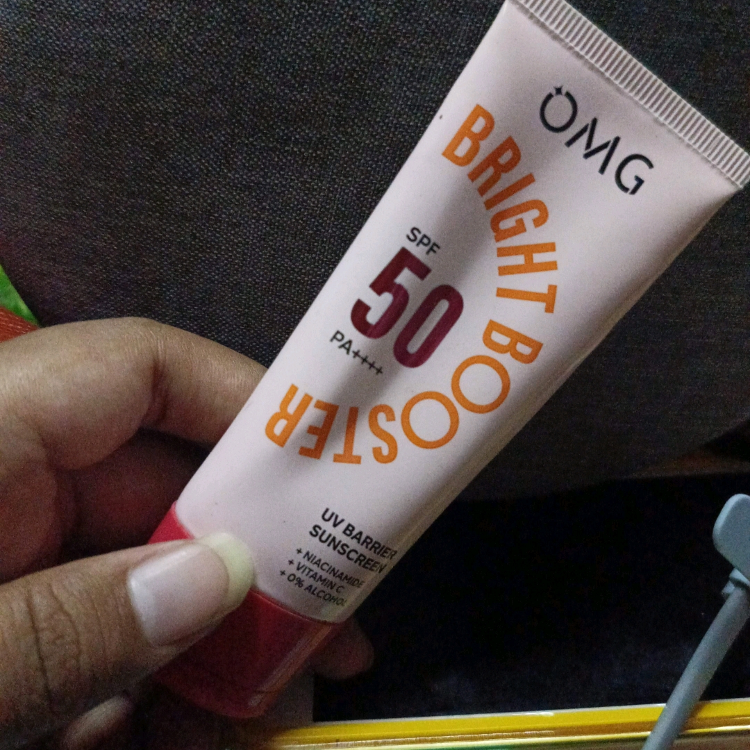 Bright Booster UV Barrier Sunscreen SPF 50 PA++++ imgfdn-02f4dc6c-e028-4e33-9383-692c8545d7a3