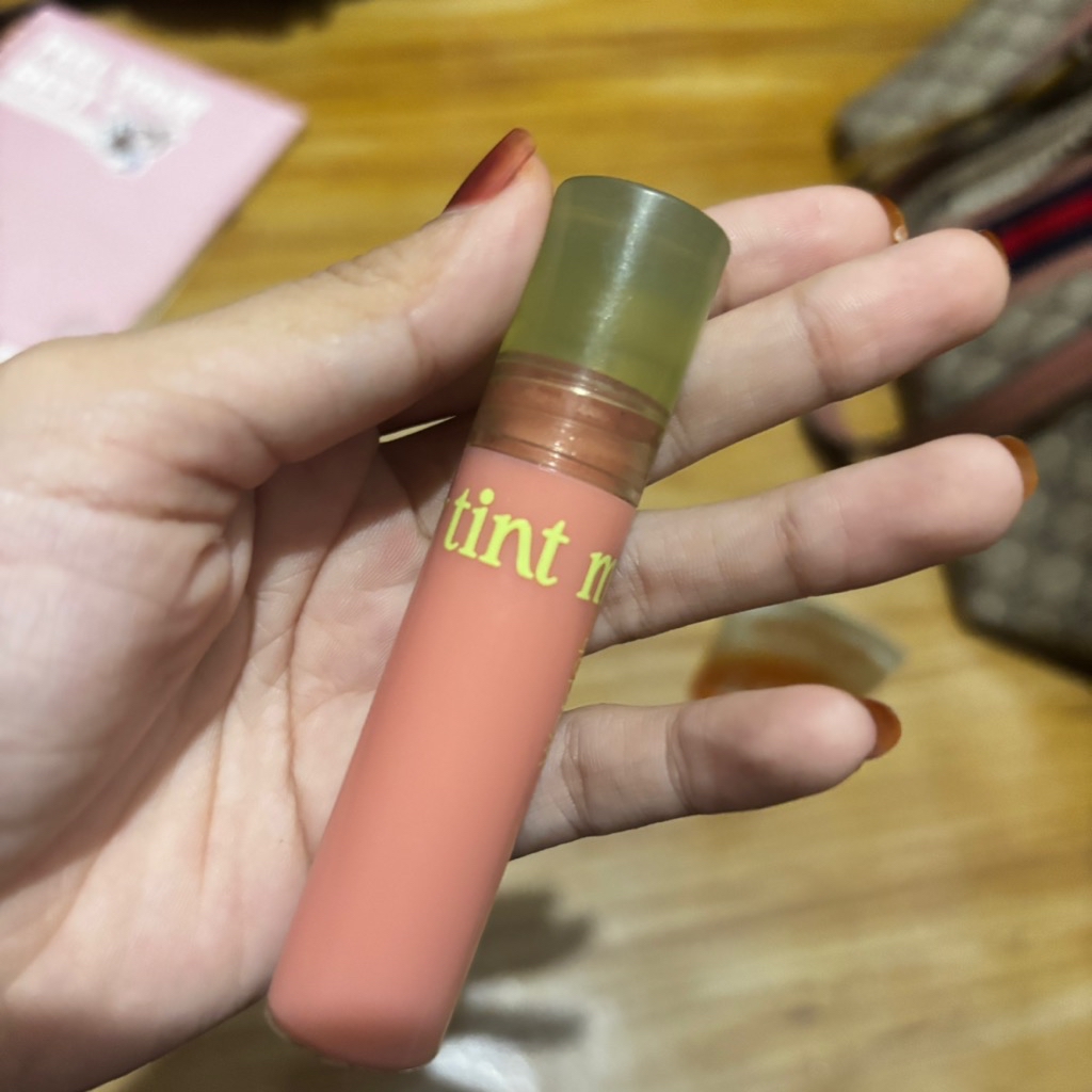 Moist Dew Tint - 03 Peach Crème imgfdn-b758310d-4144-4f7c-b8f9-e677cde73e19