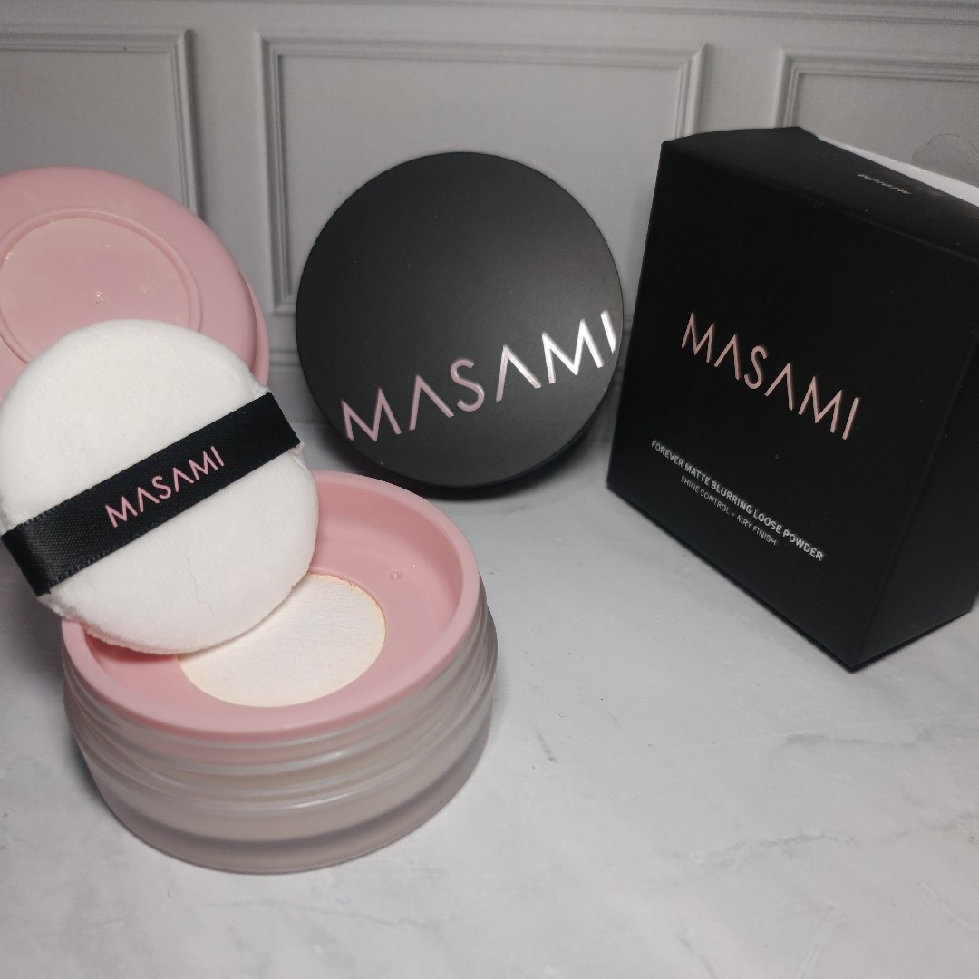 Forever Matte Blurring Loose Powder - Medium imgfdn-11529ebe-2c6c-4585-91b2-d729114ebefe