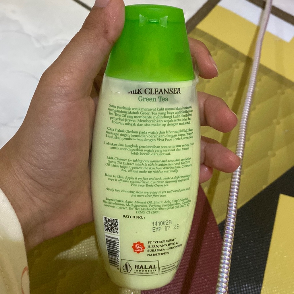 Milk Cleanser - Green Tea imgfdn-dc3c2249-46e7-48c4-86f7-20f3dcc278a2