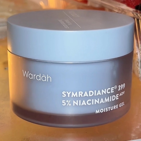 SymRadiance ® 399 Bright & Barrier Repair Moisture Gel imgfdn-84cd1a29-900f-4d78-b621-f141ca8af3e8