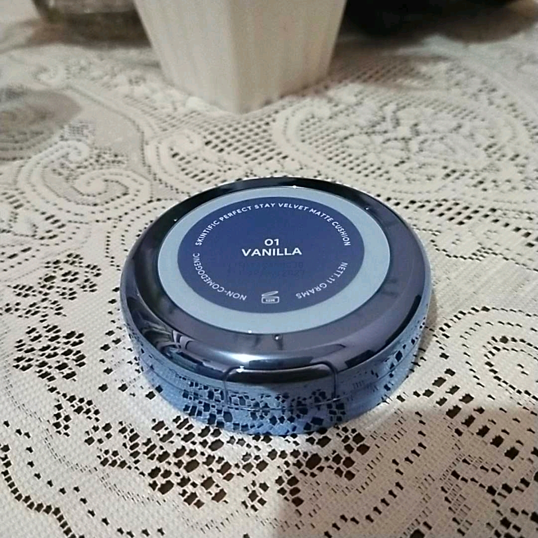 Perfect Stay Velvet Matte Cushion - 01 Vanilla imgfdn-32268370-1937-425f-b3c0-f8e3205d4ecc