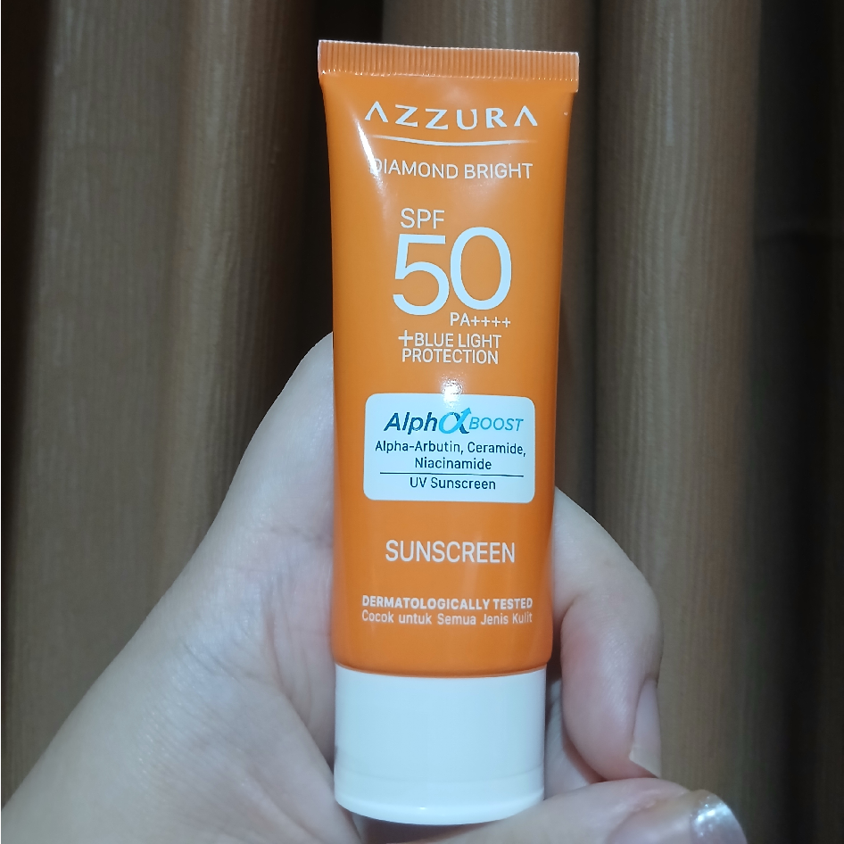 Diamond Bright Sunscreen SPF 50 PA ++++ imgfdn-7f7b01fb-8534-4d13-95d4-1dd32c126574