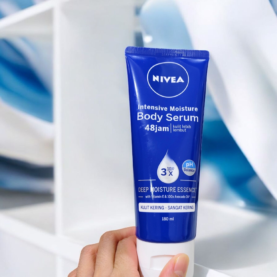 Intensive Moisture Body Serum imgfdn-7348c4be-319b-4498-b159-34a3700f9b98