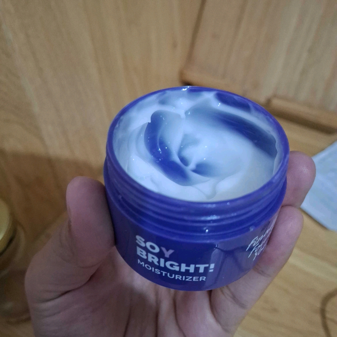 SOY BRIGHT! Moisturizer imgfdn-7ca8b6de-8c2c-4080-83b6-9005911fc4ef