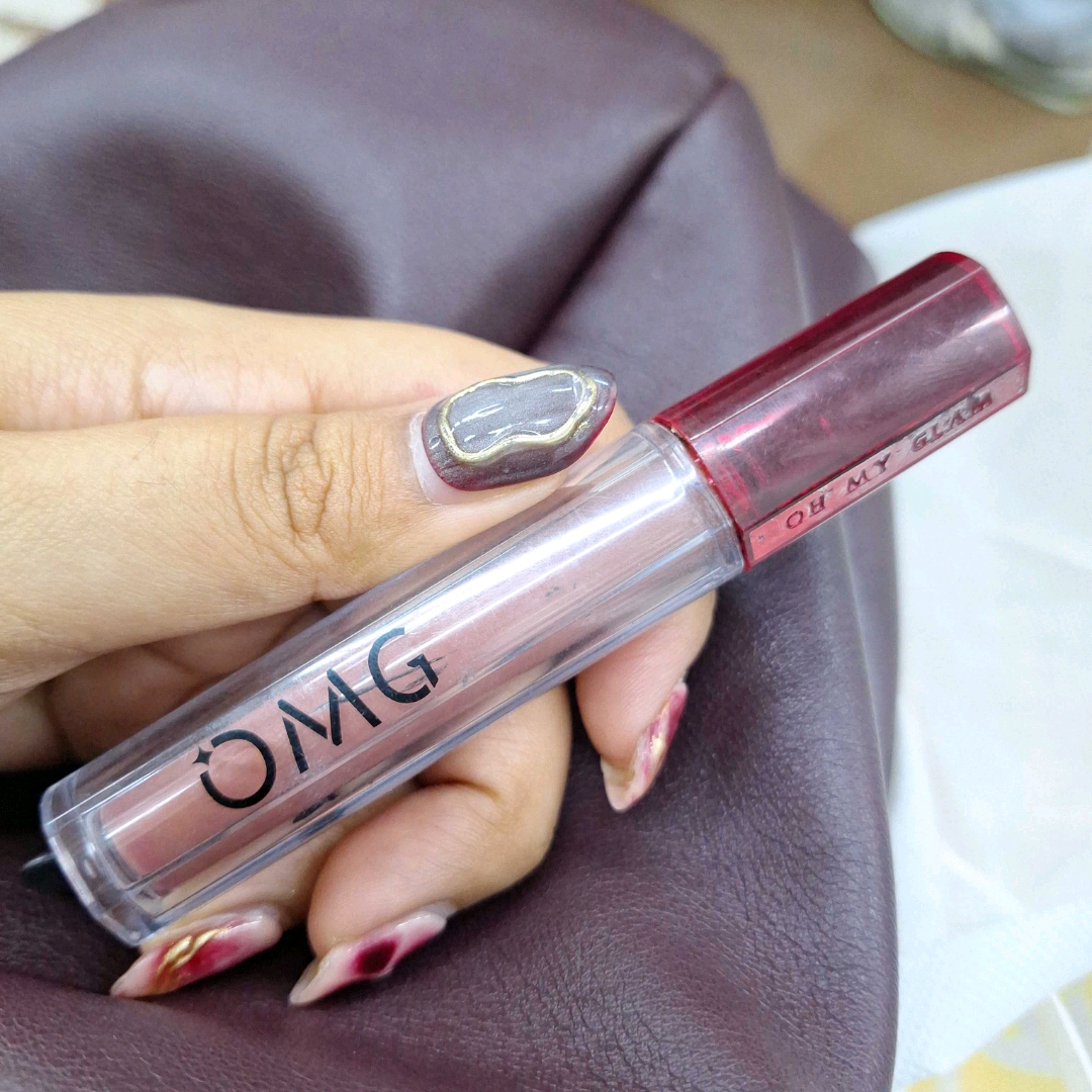 Oh My Glam Mattelast Lip Cream - 19 Spiced imgfdn-dd89628c-b84c-44f4-a730-e802394c9f46