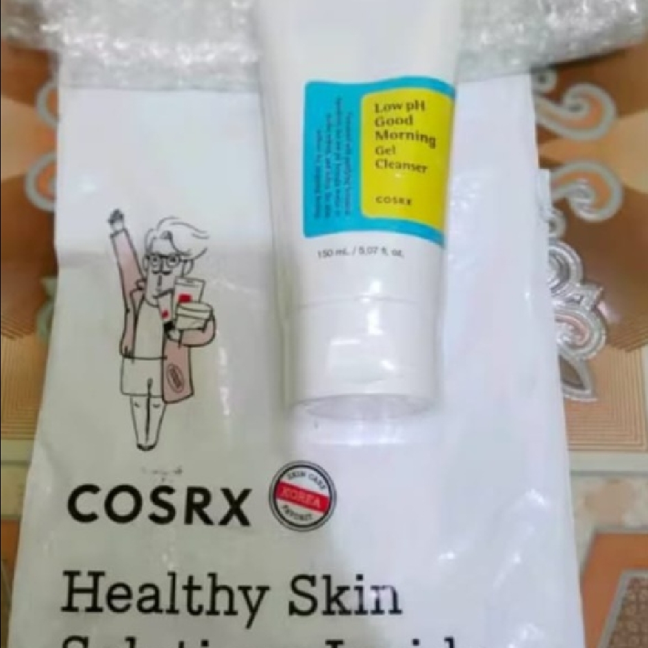 Low pH Good Morning Gel Cleanser imgfdn-eb9fa9f6-e4b5-4c84-b79d-99646f864264