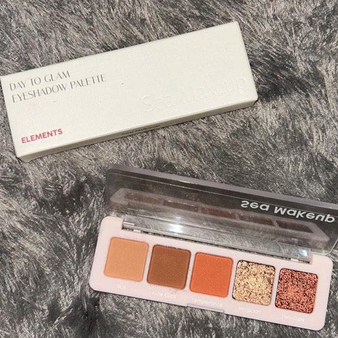 Day to Glam Eyeshadow Palette - Elements imgfdn-396b8893-52ef-4d4d-b529-869113461d91