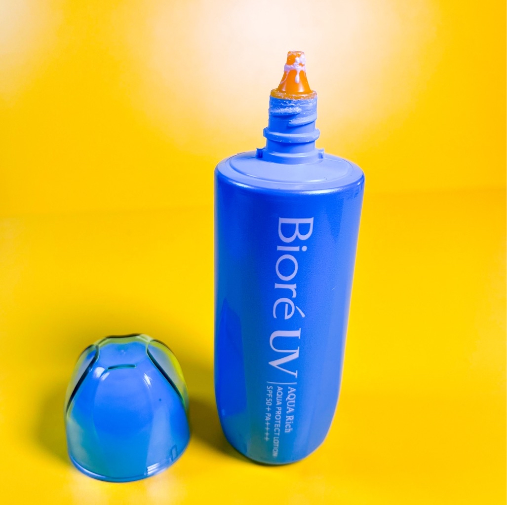 UV Aqua Protect Lotion  imgfdn-5202f6d9-1f9b-45f0-a483-4dc155e91449