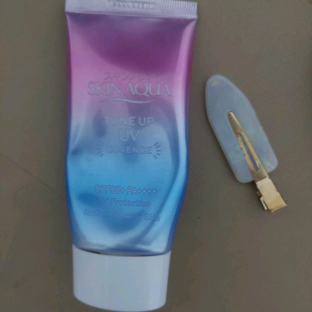 Tone Up UV Essence SPF50+ PA++++ imgfdn-3c247fdf-72d6-42f3-b0f1-2098cd0976a3