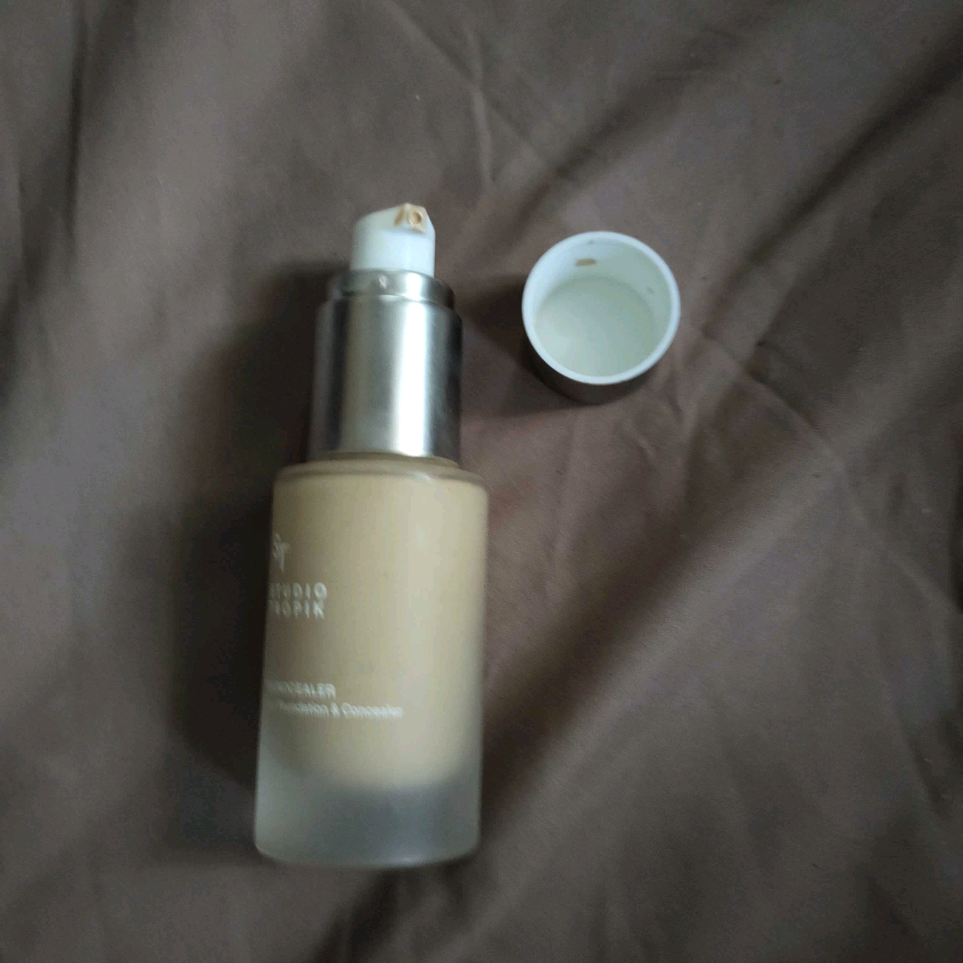 Foundcealer 2 in 1 Foundation & Concealer - N03 imgfdn-ef09233d-ed7d-4c97-8e0e-d091ef596549