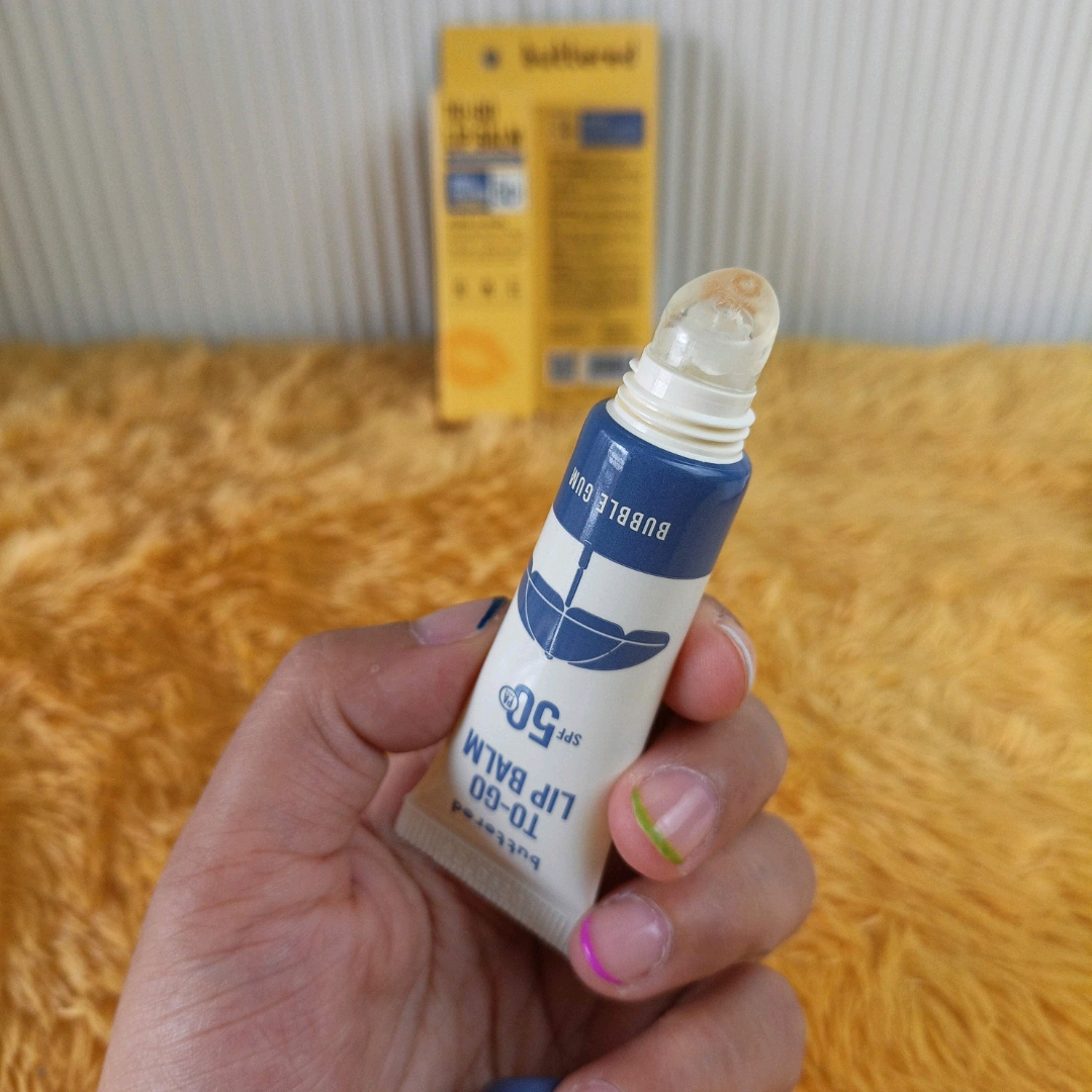 To-Go Lip Balm SPF 50 PA++++ - Bubble Gum imgfdn-562fccc8-7428-4cf2-a08b-dc24fe09a854