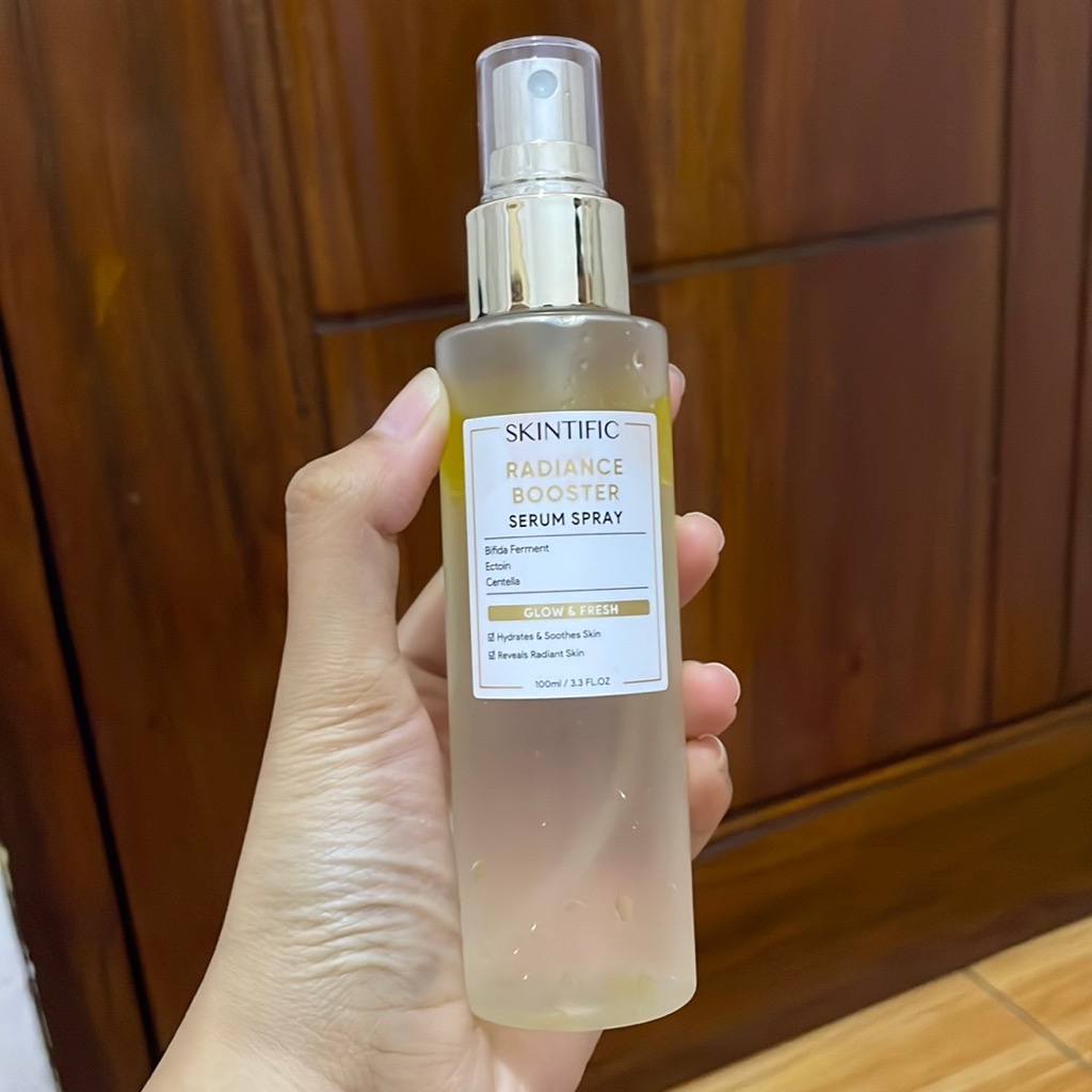 Instant Glowing Serum Spray imgfdn-caf267e2-36e1-4b82-9e39-b2f2eb12f848