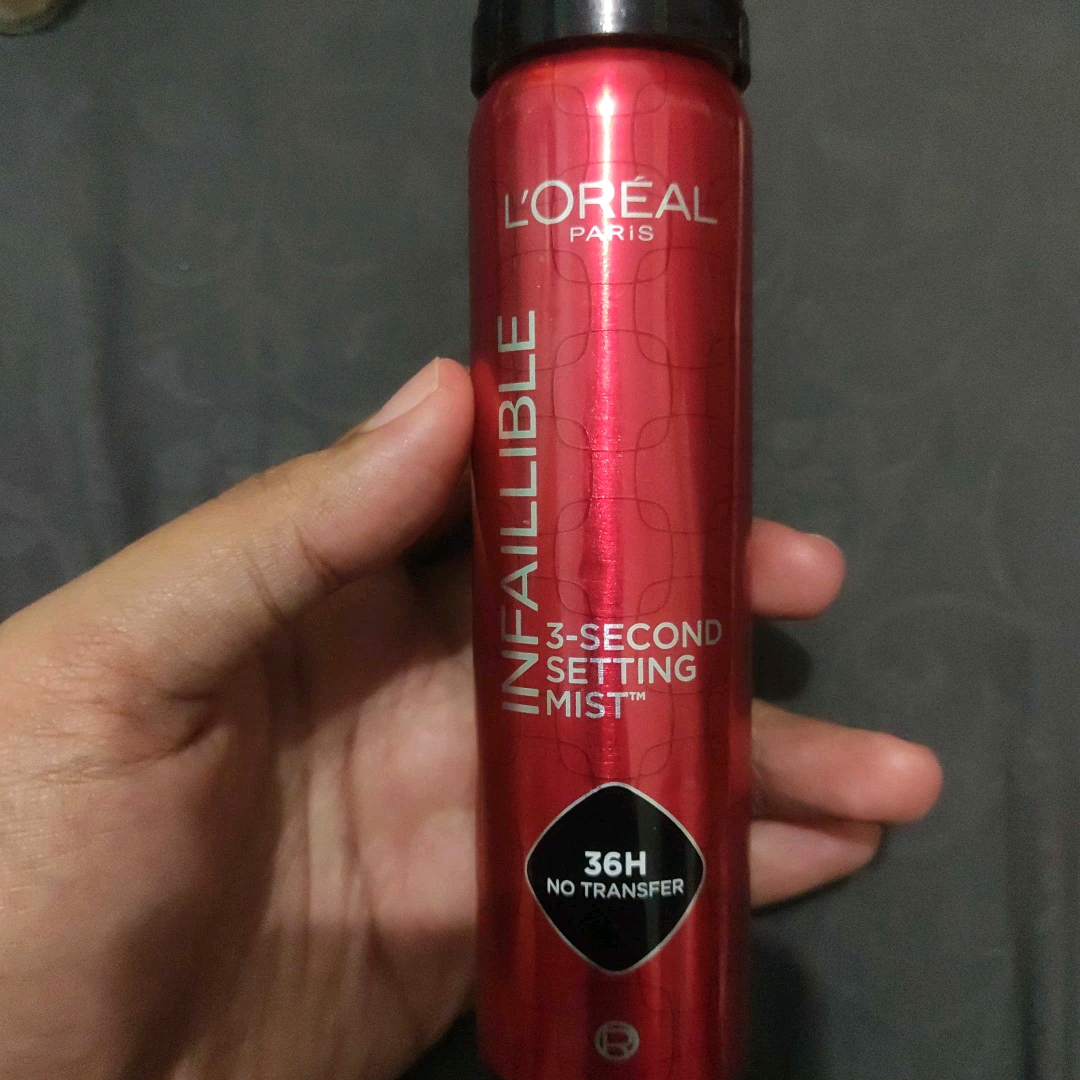 Infaillible 3-Second Setting Mist imgfdn-92701b0b-d130-4d7f-b634-e029e04ba073
