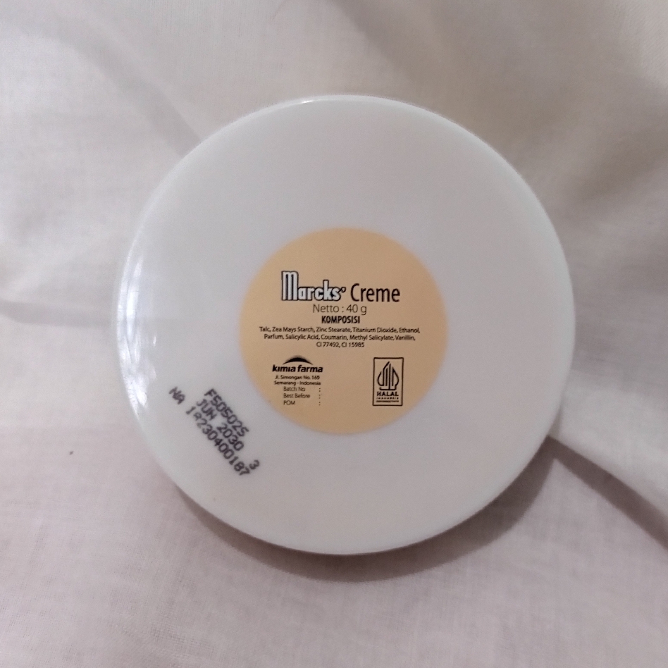 Bedak Beauty Powder - Creme imgfdn-583ea249-182b-4ac2-8175-eb5564cd57e2