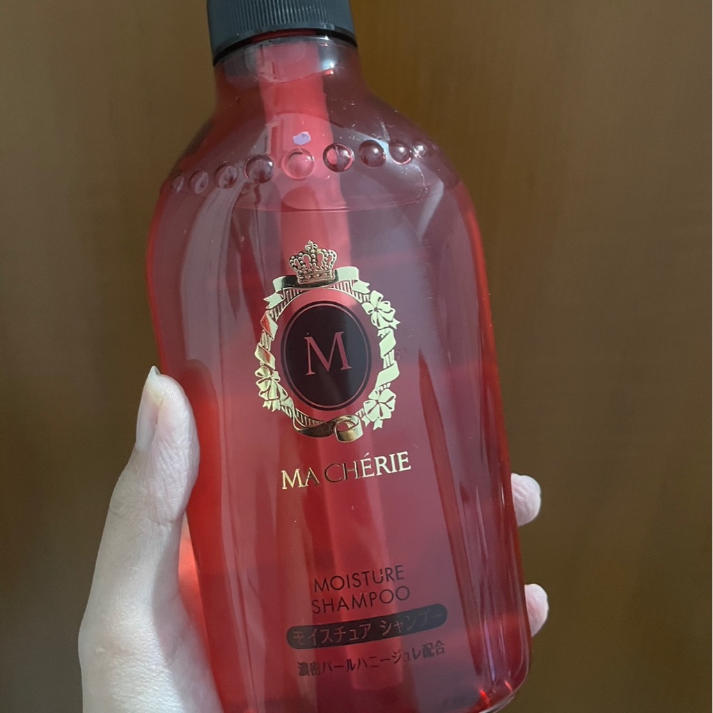 Ma Cherie Shampoo imgfdn-02e86d4c-7a38-4419-9de0-d675986a703b