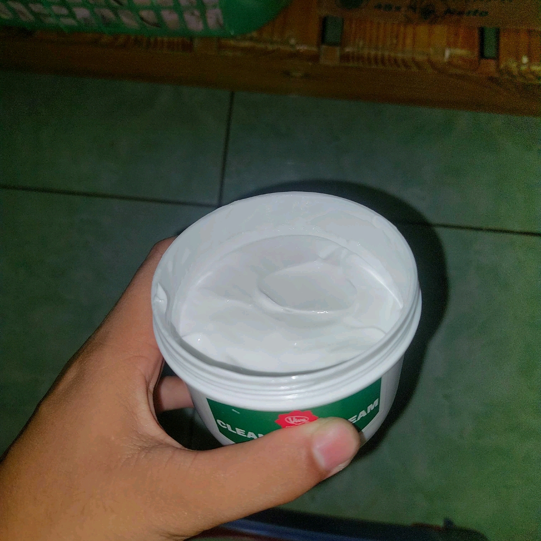 Cleansing Cream imgfdn-2d7c2bc5-5d2d-482e-8ae2-cf2c5f76269b