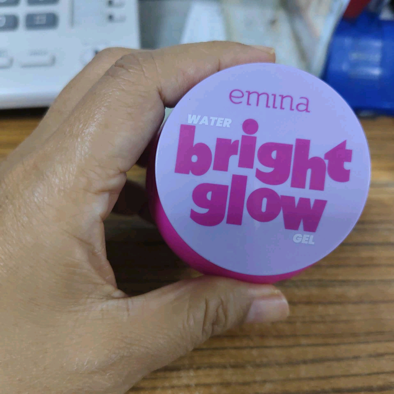 Water Bright Glow Gel Moisturizer imgfdn-9b9834e1-0206-4fac-b008-ad18e2be1595