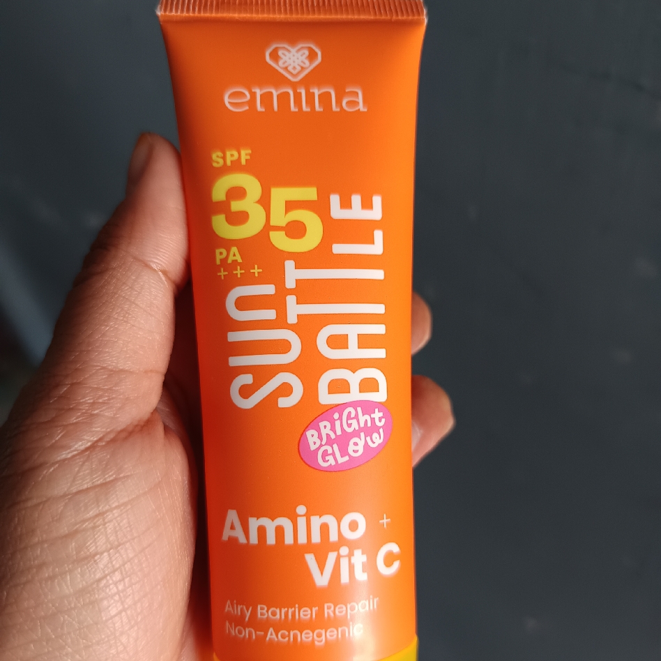 Sun Battle Bright Glow SPF 35 PA+++ imgfdn-a3ca687e-47be-43ec-870f-530996bc8e2d