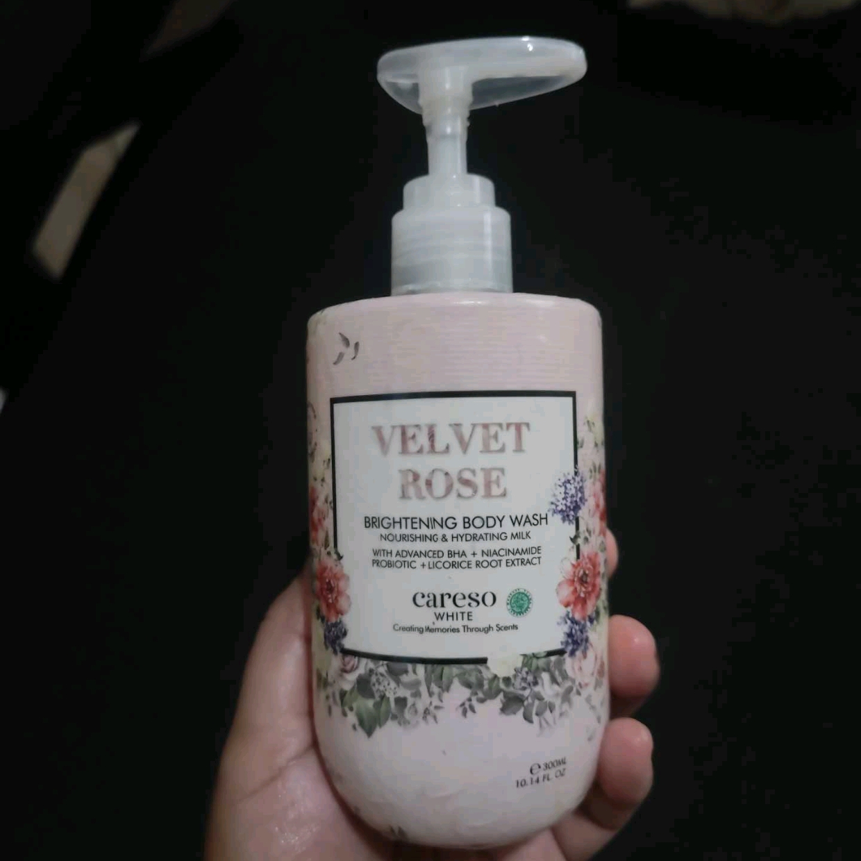 Brightening Body Wash - Velvet Rose imgfdn-940b0054-bfd5-4133-9fe5-6e0727fd8920