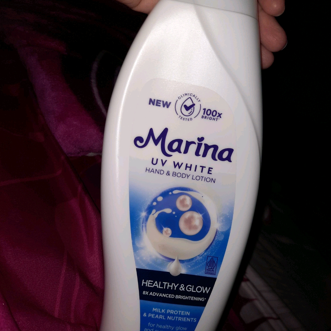UV White Healthy & Glow Lotion imgfdn-369435d3-6f2b-48b0-b47b-9274933a726b