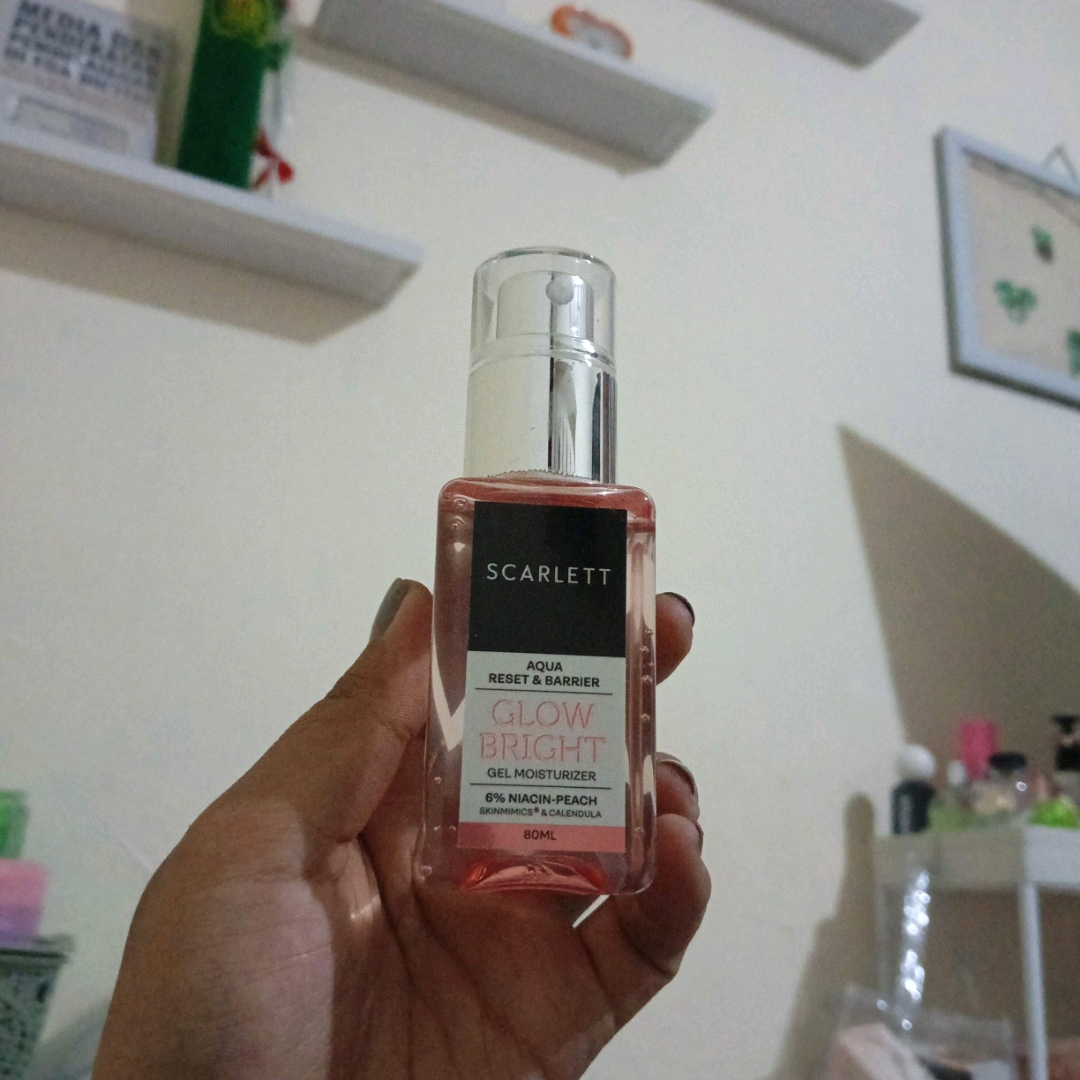 Aqua Reset and Barrier Gel Moisturizer Glow Bright imgfdn-fa48e091-9636-4473-a5df-178665715202