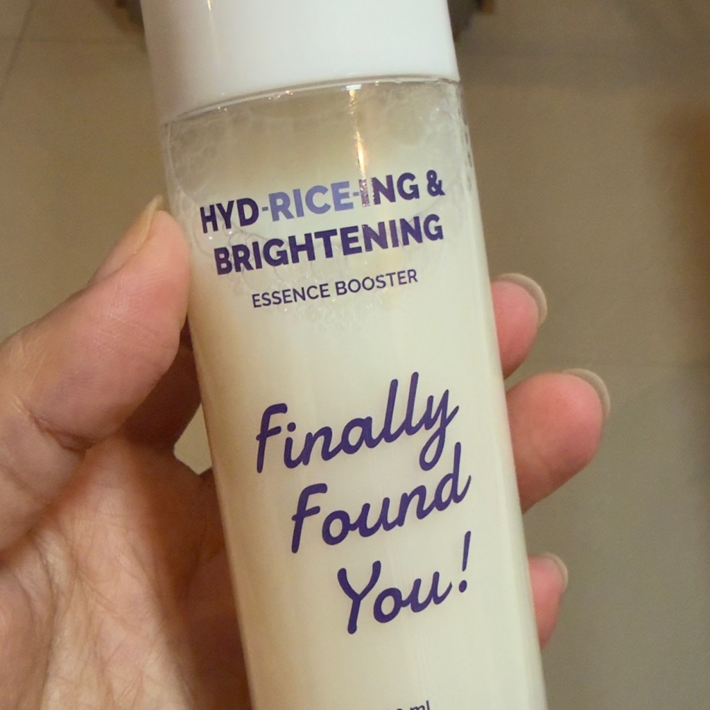 Hyd-rice-ing & Brightening Essence Booster imgfdn-83d6b0d8-13ca-4b3e-84d2-4e639cace561
