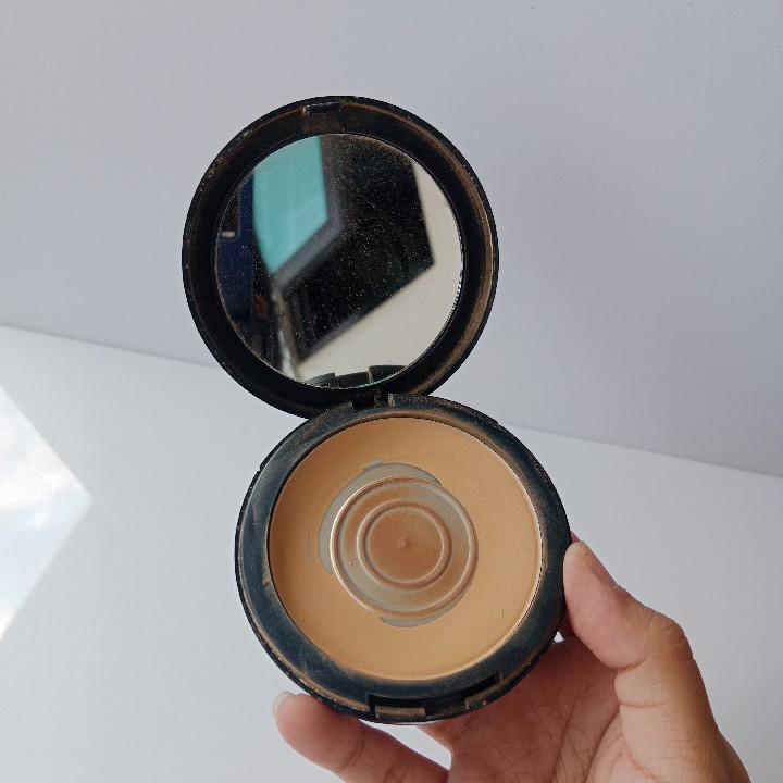 Powerstay 24H Matte Powder Foundation - W50 Creme Tan - Reformulation in October 2023 imgfdn-711a8f4a-f9fc-4d10-a53b-9784fbb2b496