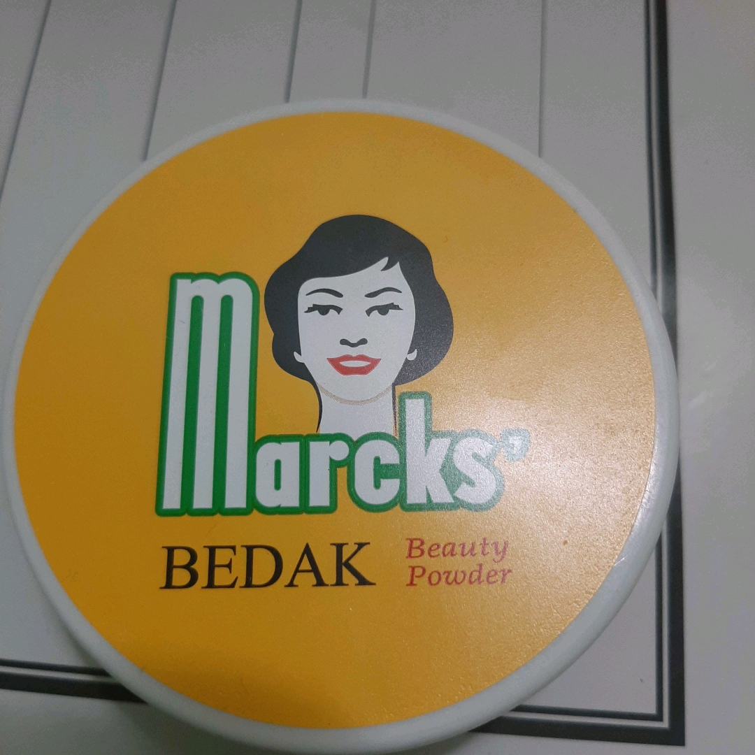 Bedak Beauty Powder - Creme imgfdn-6597dc4f-6c8d-4e26-99df-d4f81b2a1bf2