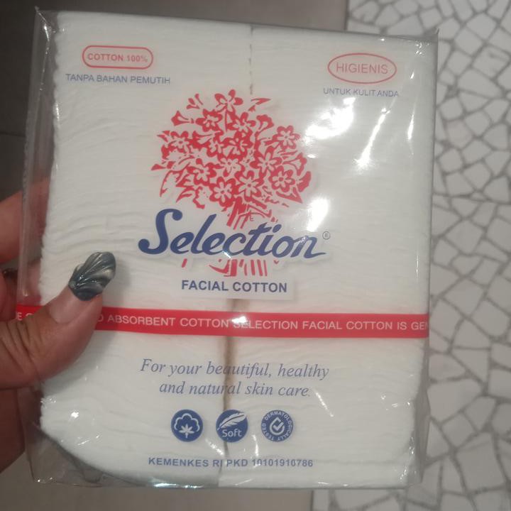 Facial Cotton imgfdn-55b65fdf-1049-4bde-9d3f-5bcf049f94c7