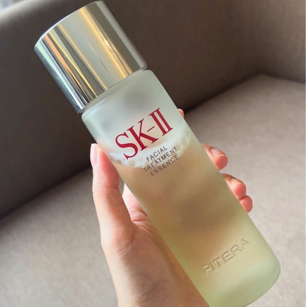 Facial Treatment Essence imgfdn-45dd6f58-d72e-438c-9701-c71b28eec663