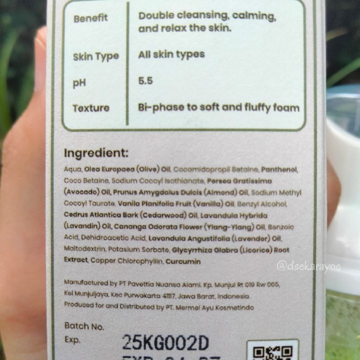 Serene Essential Oil Bi-phase Face Wash imgfdn-5e55cf6b-c93a-470a-a5ba-5649daf20e24