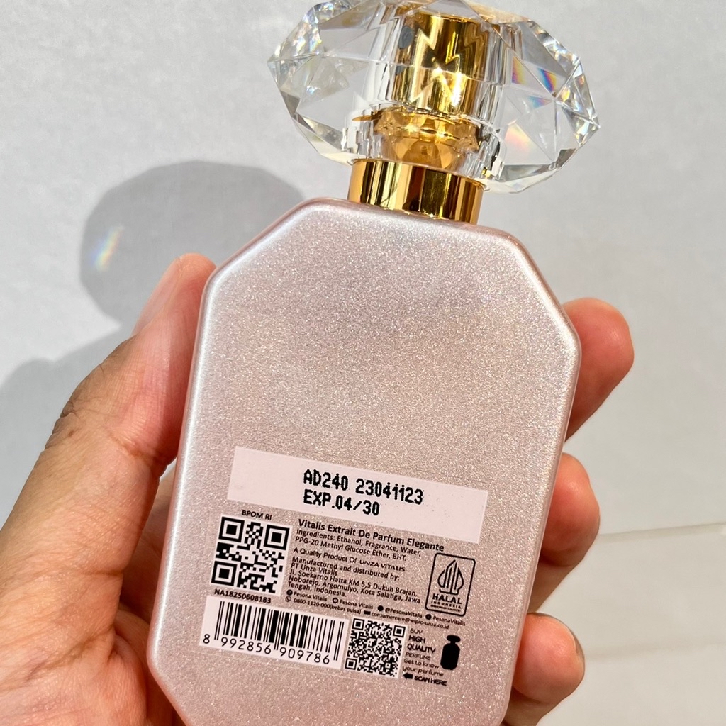Extrait De Parfum - Elegante imgfdn-d74b55c5-7281-4770-99b9-45bde183d4ba
