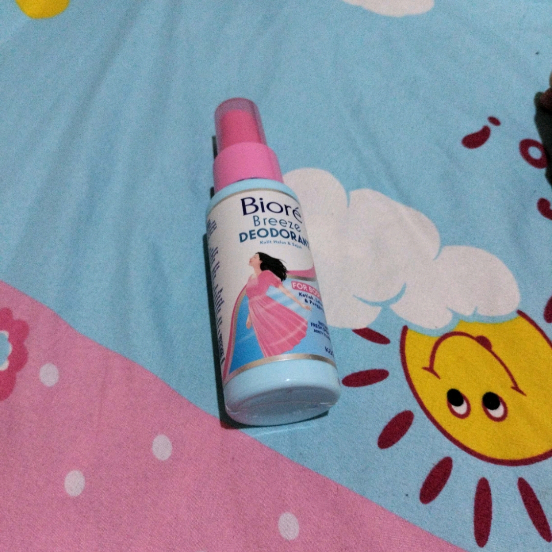 Breeze Deodorant Instant Fresh Spray - Minty Floral imgfdn-ccaf9ecf-8402-4b4e-8792-a1e0984505ec