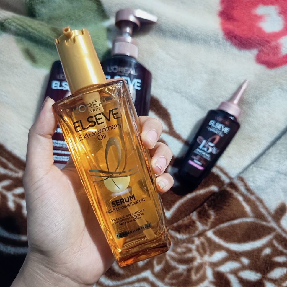 Extraordinary Oil - Gold imgfdn-a469c6a3-21c8-4089-b289-7c07f42d9fac