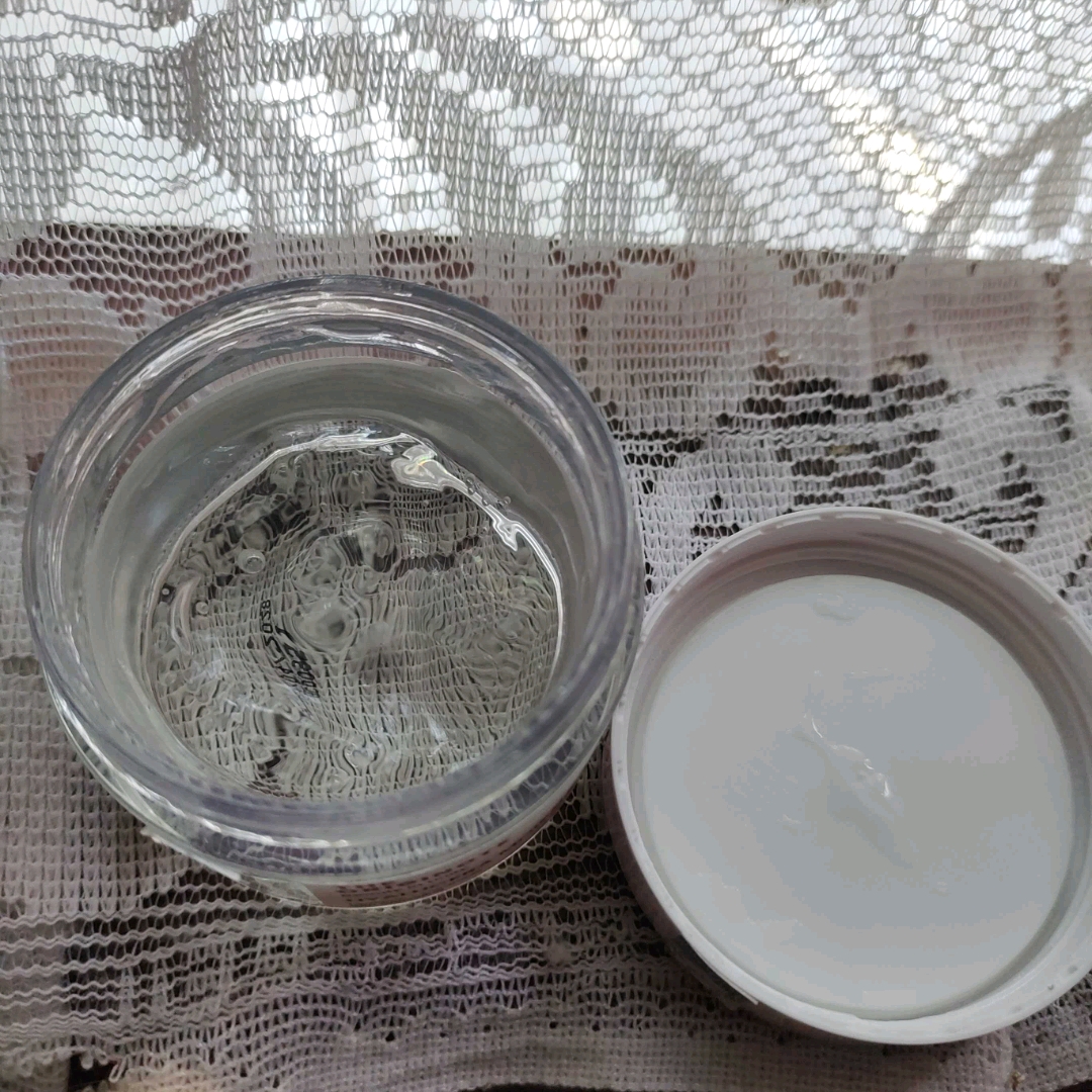 Hyalucera Moisturizer imgfdn-ea674cc5-31c1-4d47-a732-bcb907b47962