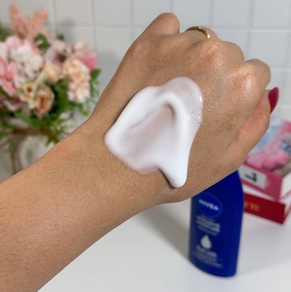 Intensive Moisture Body Lotion imgfdn-113c208c-b258-4c4e-a353-f49a9d0ba1b4